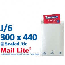 Mail Lite 300 x 470 wht bubbled lined J6 - Box of 50