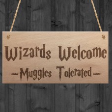 WOODEN PLAQUE - 200x100 - Wizards Welcome